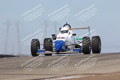 media/Oct-26-2025-CalClub SCCA (Sun) [[8ce1e69566]]/Group 3/Grapevine/